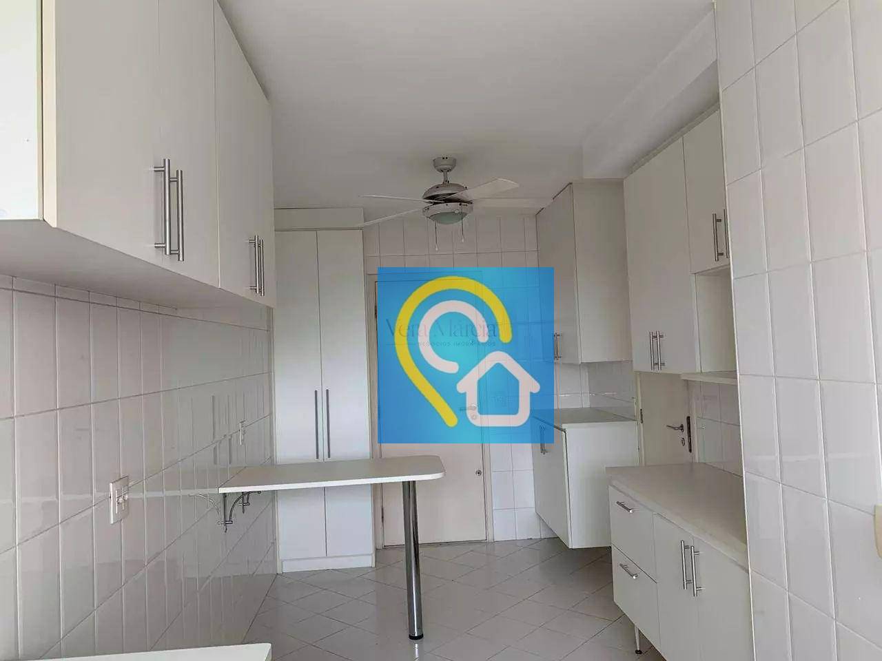 Apartamento para alugar com 3 quartos, 165m² - Foto 9