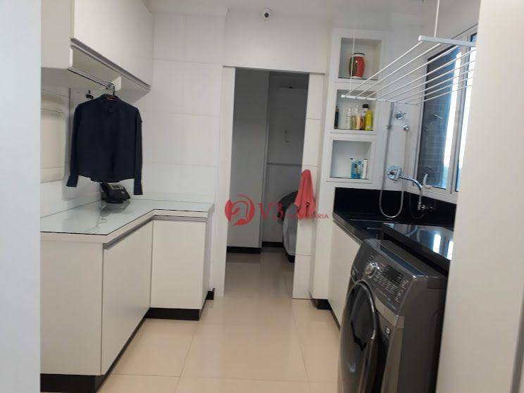 Apartamento à venda com 3 quartos, 218m² - Foto 20