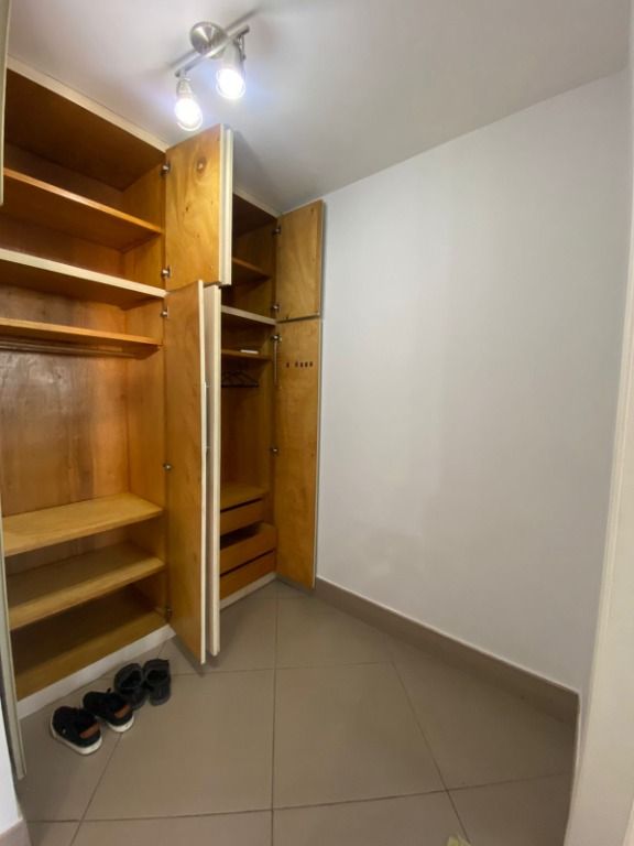 Sobrado à venda e aluguel com 3 quartos, 244m² - Foto 4