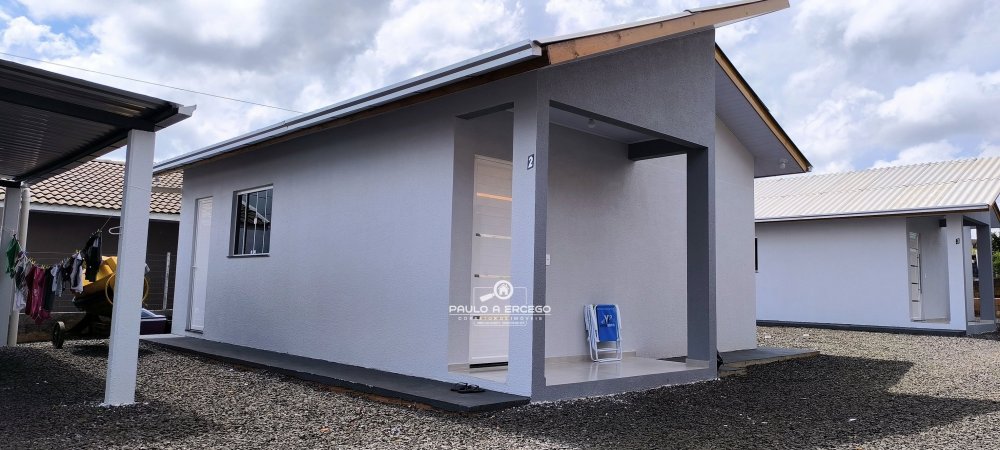 Casa à venda com 2 quartos, 100m² - Foto 3