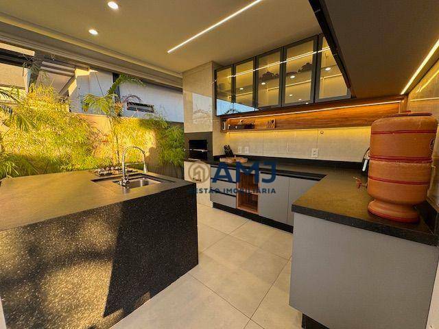Casa de Condomínio à venda com 3 quartos, 230m² - Foto 3