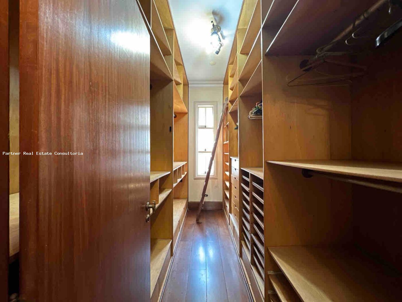 Casa à venda com 4 quartos, 418m² - Foto 28