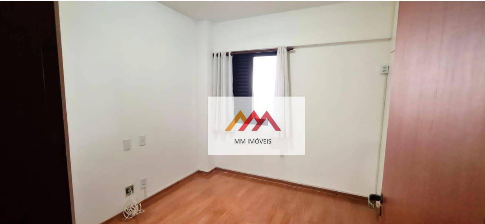 Apartamento à venda com 4 quartos, 150m² - Foto 7