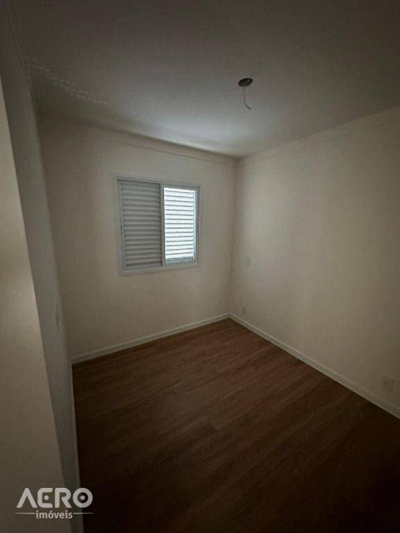 Apartamento à venda com 3 quartos, 68m² - Foto 9