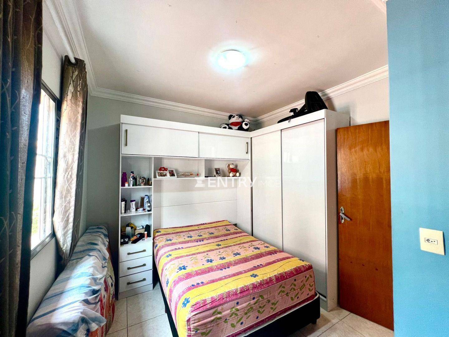 Casa à venda e aluguel com 3 quartos, 450m² - Foto 17