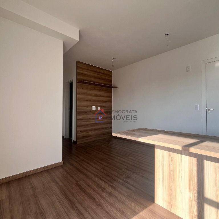 Apartamento à venda com 2 quartos, 54m² - Foto 3