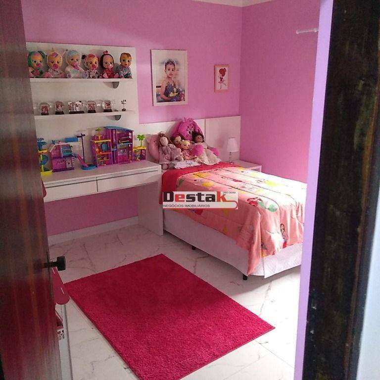 Sobrado à venda com 4 quartos, 215m² - Foto 3