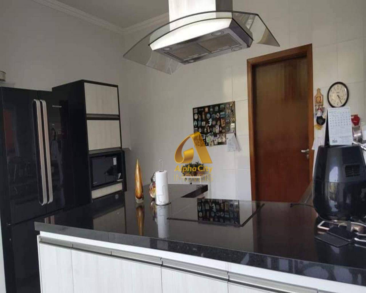 Casa de Condomínio à venda com 4 quartos, 338m² - Foto 8