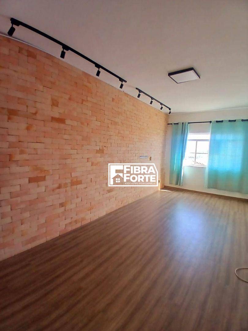 Apartamento à venda com 2 quartos, 70m² - Foto 2