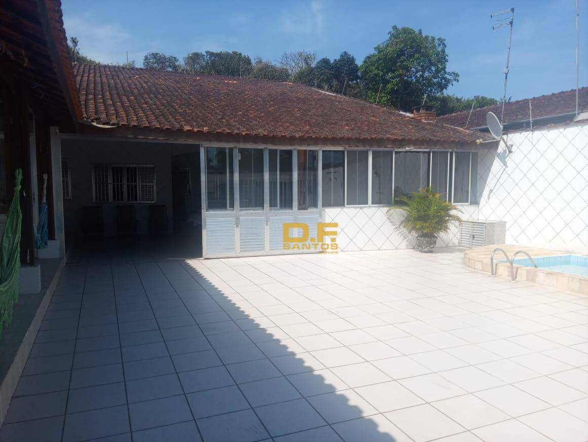 Casa à venda com 3 quartos, 140m² - Foto 1