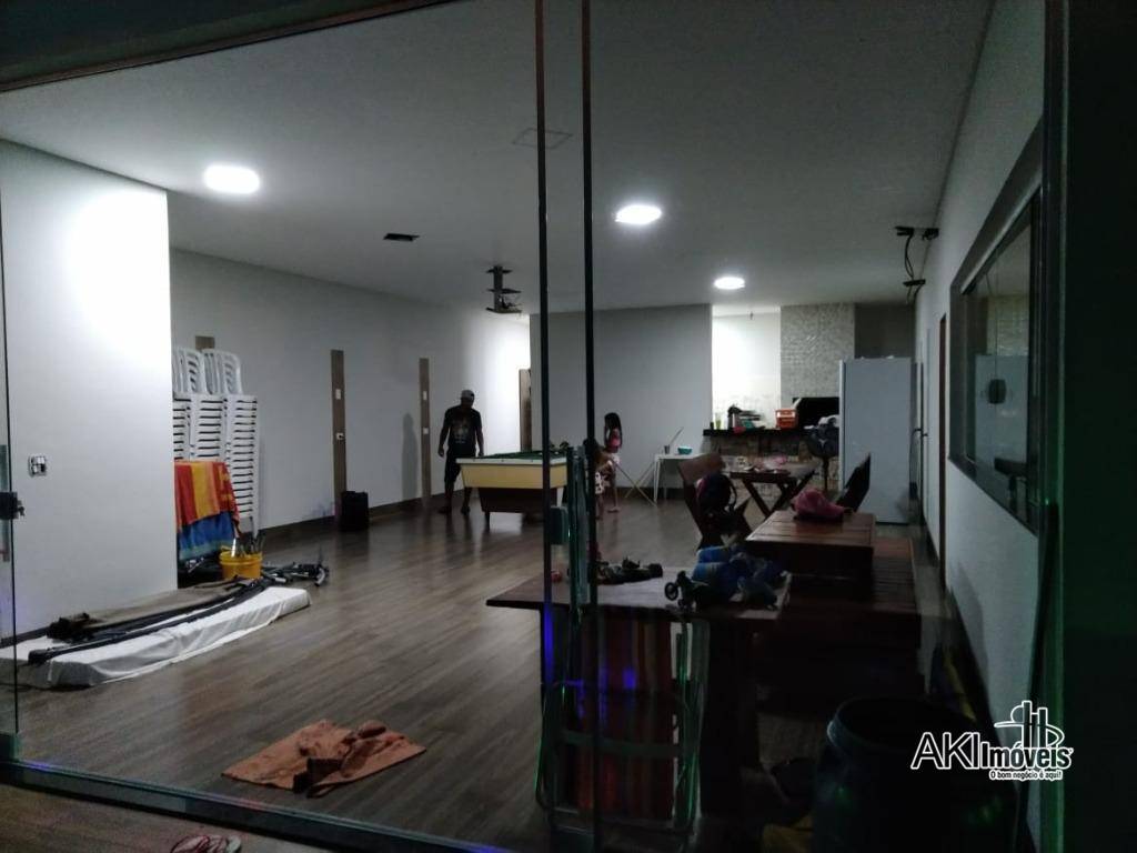 Casa à venda com 2 quartos, 140m² - Foto 13