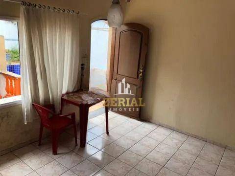 Casa à venda com 4 quartos, 215m² - Foto 23