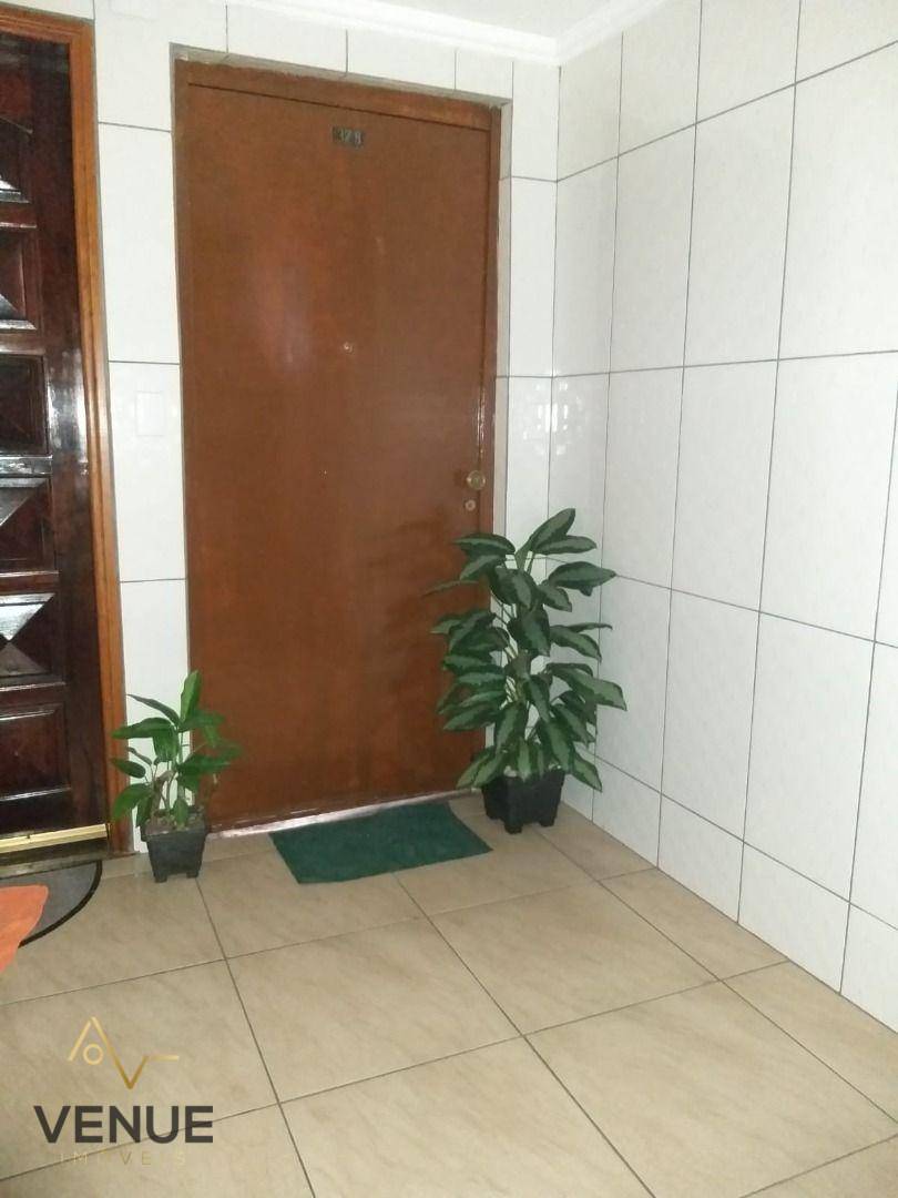 Apartamento à venda com 2 quartos, 56m² - Foto 18