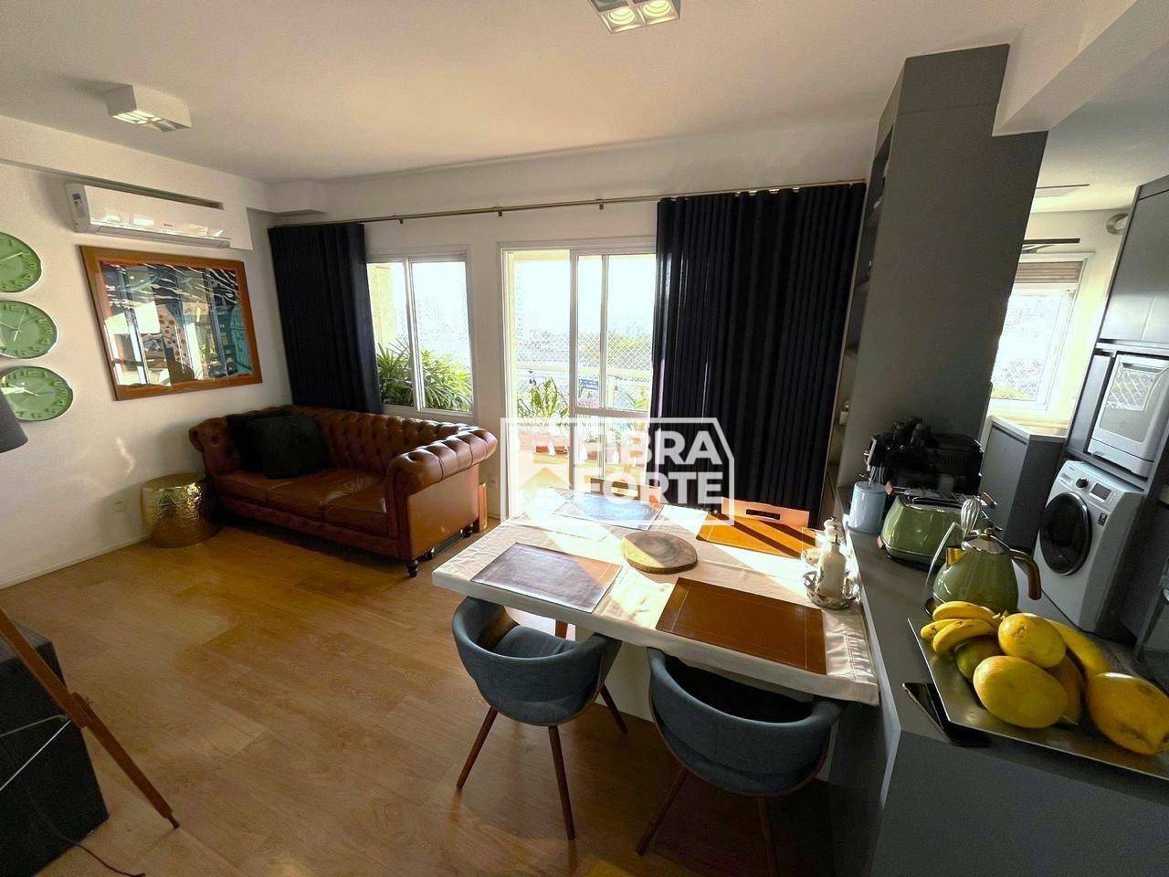 Apartamento à venda com 2 quartos, 67m² - Foto 1