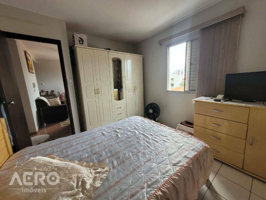 Apartamento à venda com 2 quartos, 47m² - Foto 15