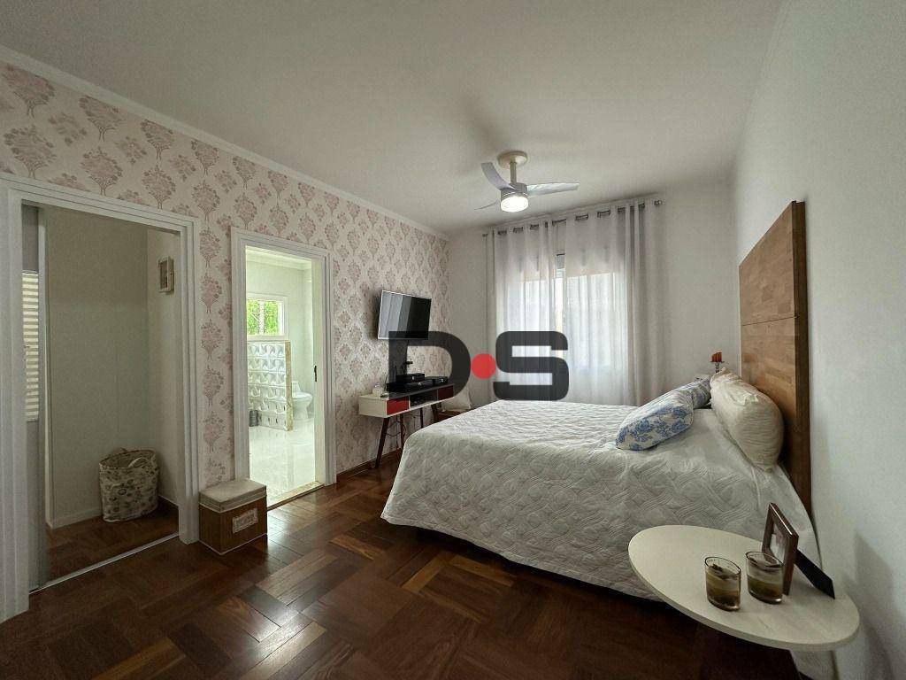 Casa à venda com 3 quartos, 312m² - Foto 8