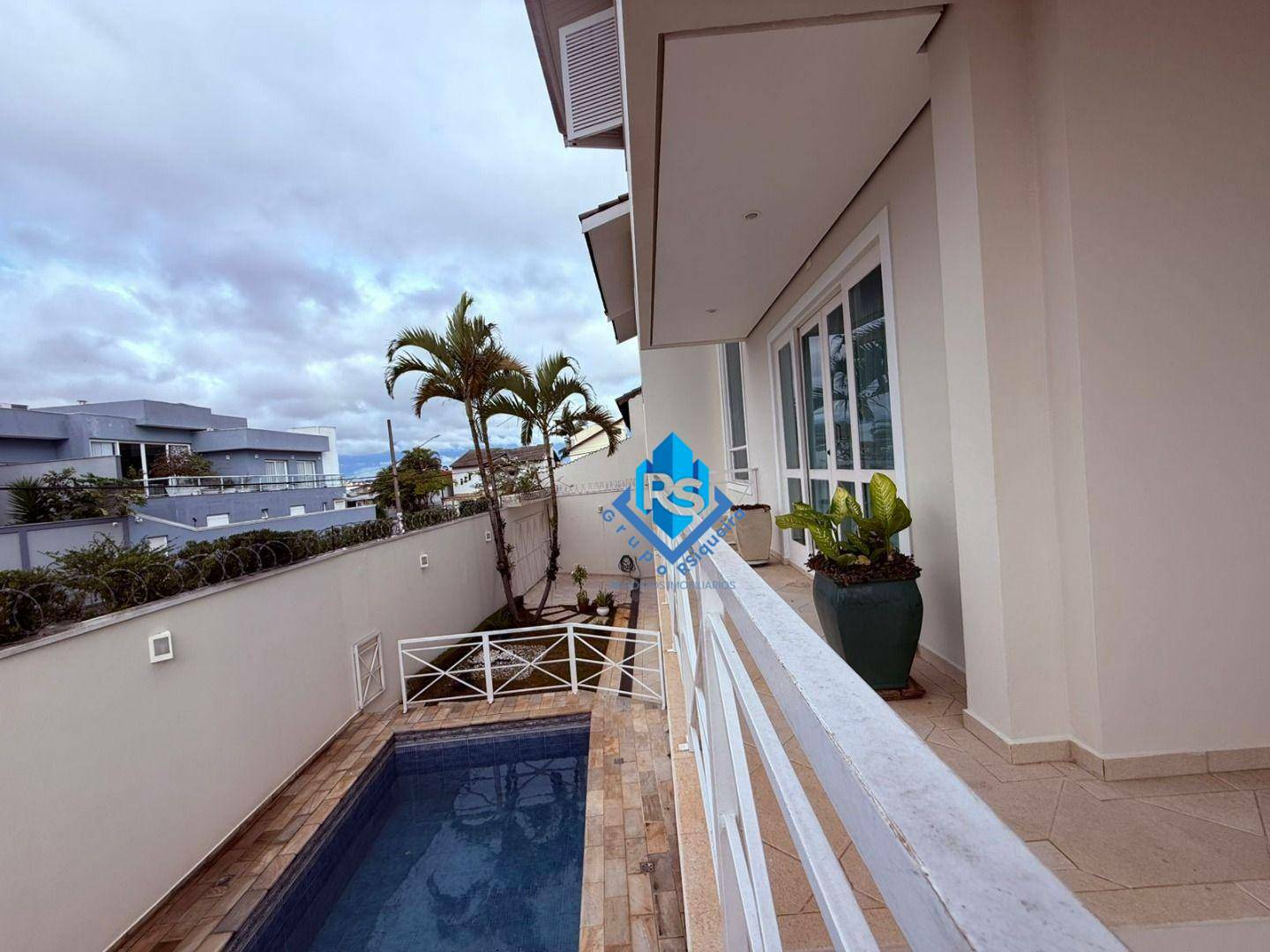 Sobrado à venda com 4 quartos, 444m² - Foto 32