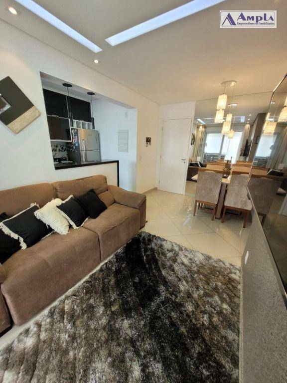 Apartamento à venda com 2 quartos, 63m² - Foto 7