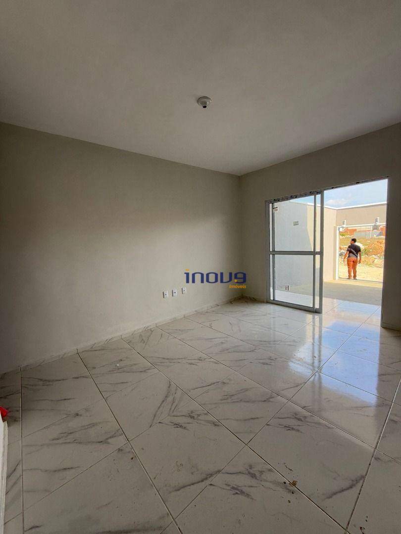 Casa à venda com 3 quartos, 82m² - Foto 9