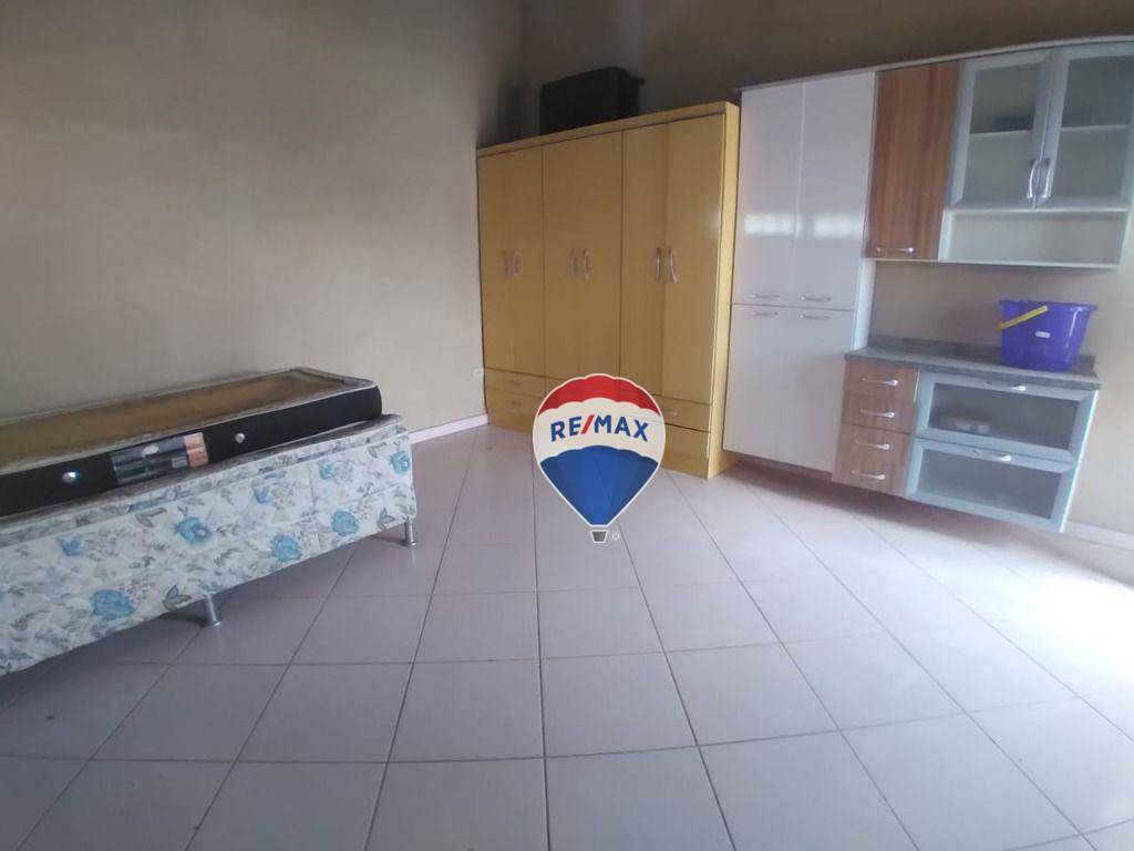 Casa à venda com 3 quartos, 178m² - Foto 14