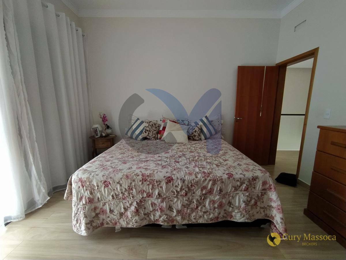 Casa à venda com 3 quartos, 200m² - Foto 10