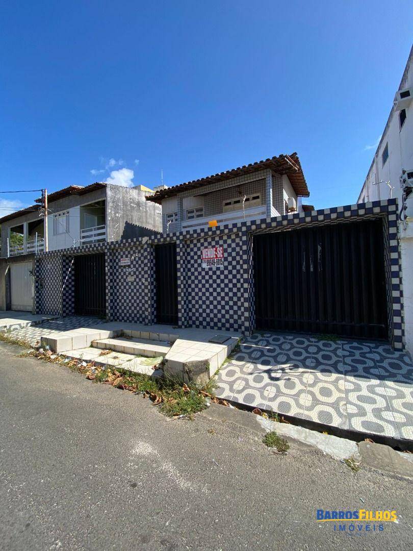 Casa, 6 quartos, 247 m² - Foto 1