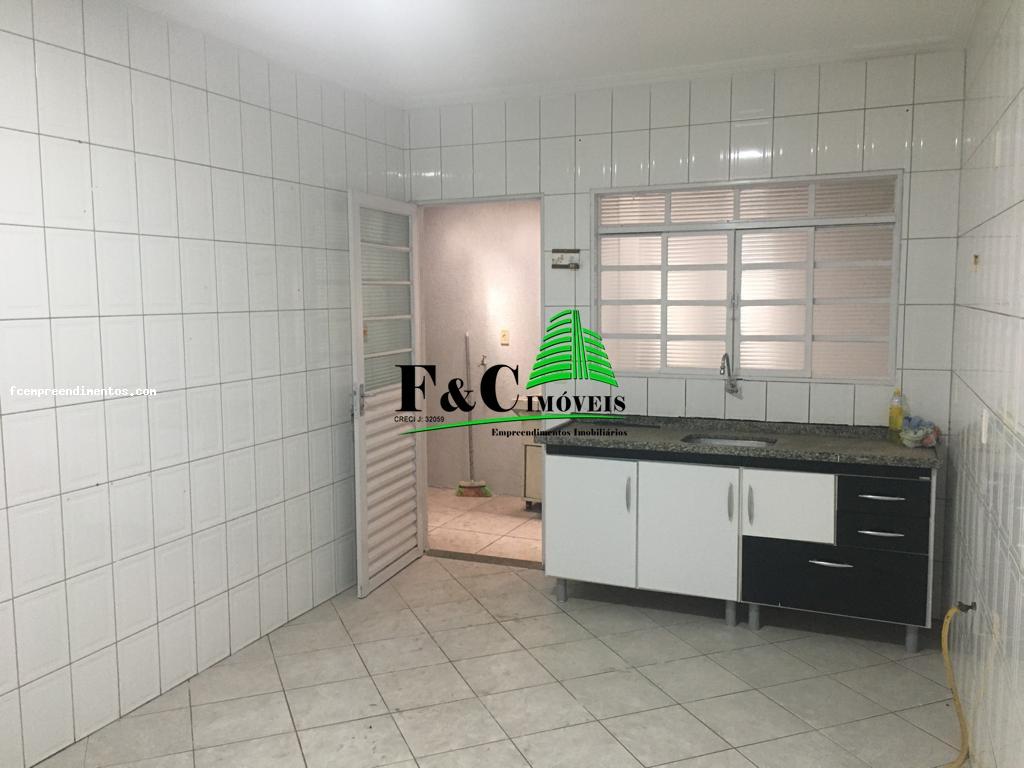 Casa à venda com 2 quartos, 140m² - Foto 15