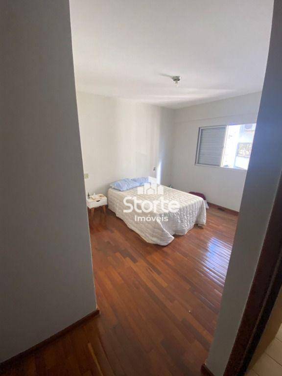 Apartamento à venda com 3 quartos, 127m² - Foto 8