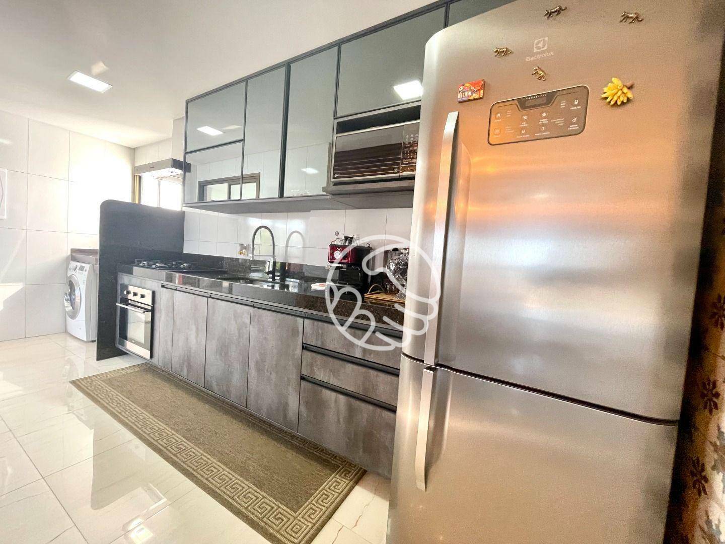 Cobertura à venda com 3 quartos, 230m² - Foto 13