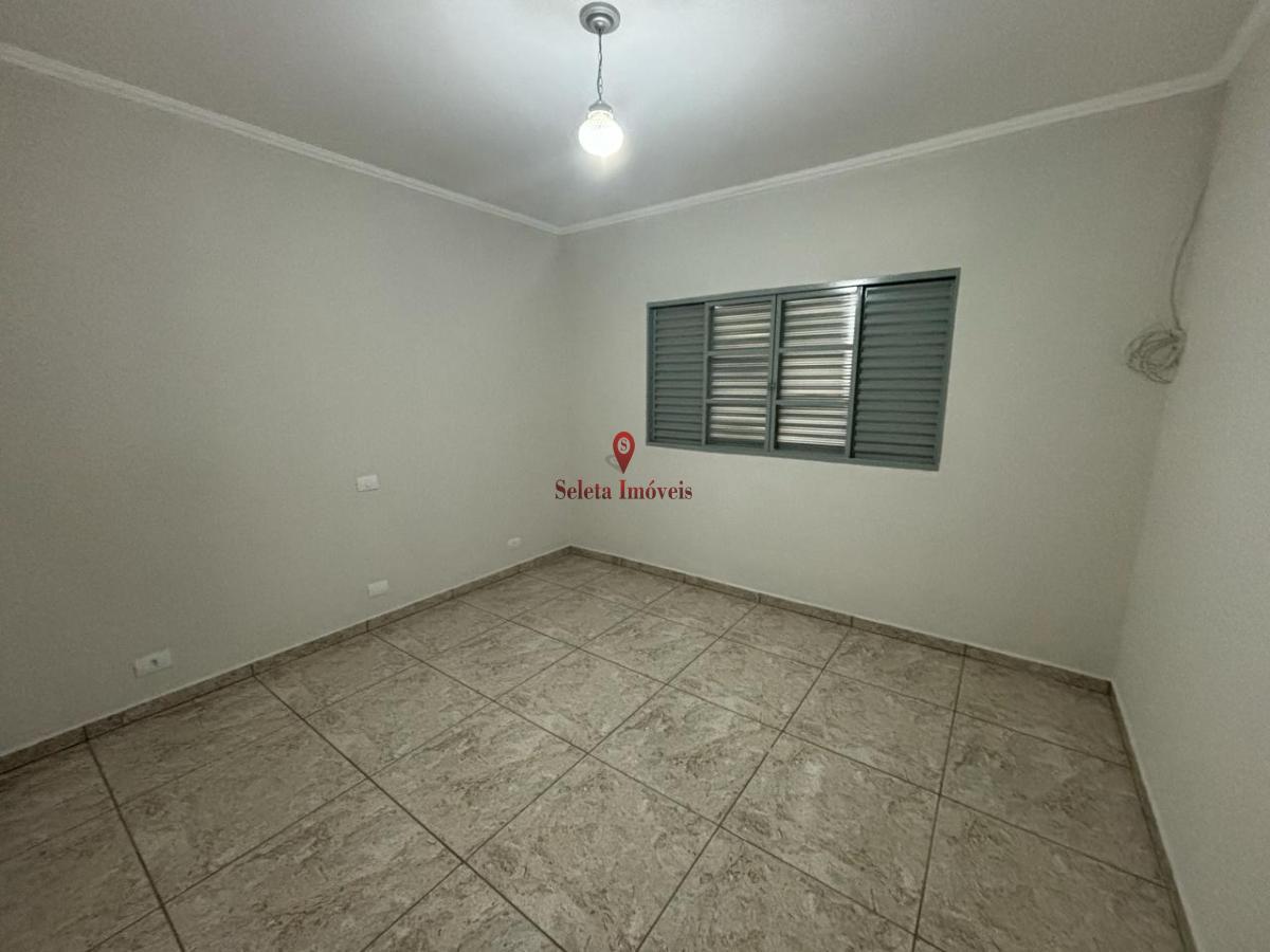 Casa à venda com 2 quartos, 250m² - Foto 5