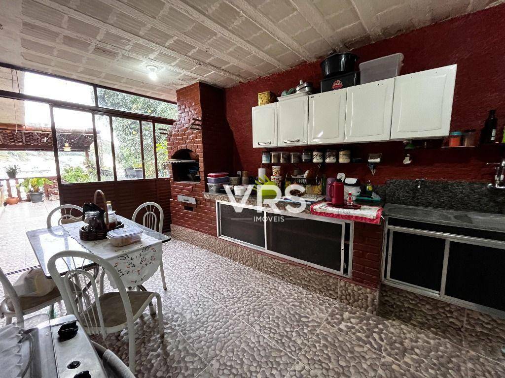 Casa à venda com 3 quartos, 393m² - Foto 23