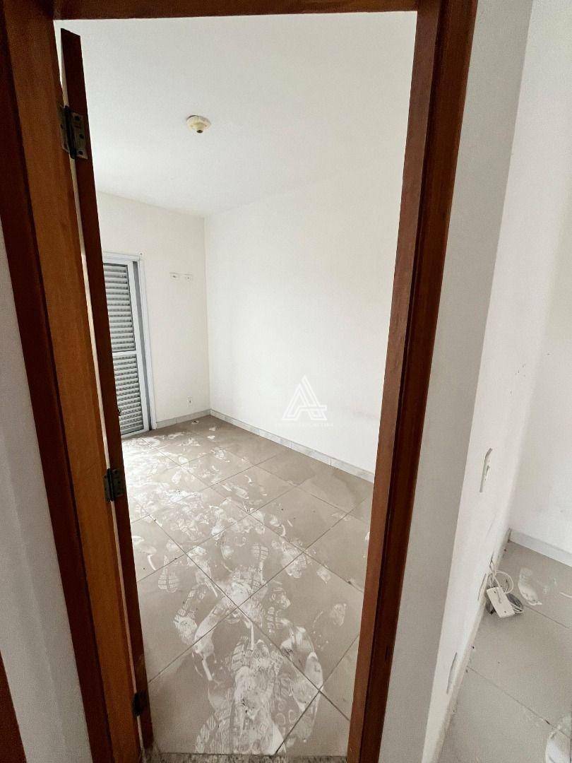 Apartamento à venda com 2 quartos, 75m² - Foto 14