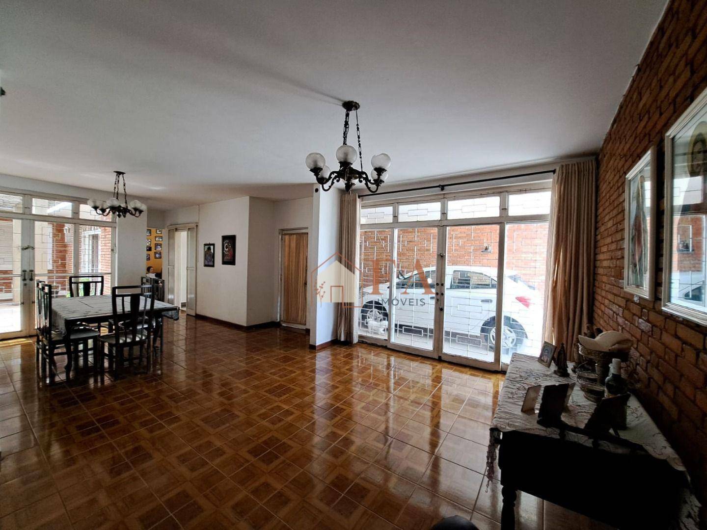 Casa à venda com 3 quartos, 250m² - Foto 5