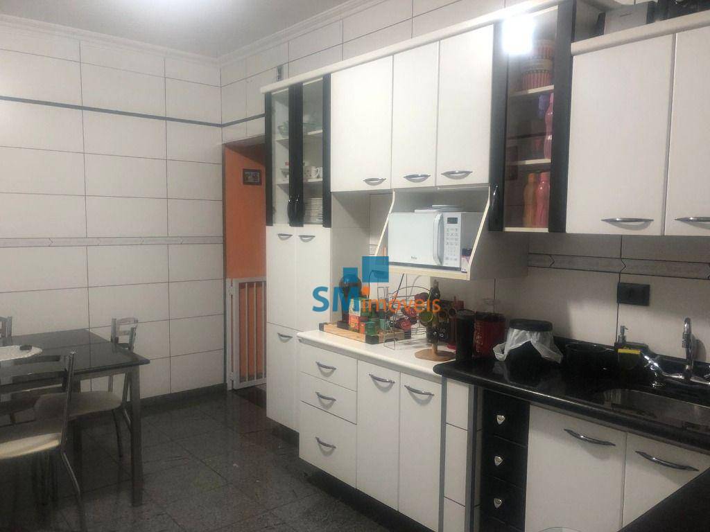 Sobrado à venda com 2 quartos, 100m² - Foto 4