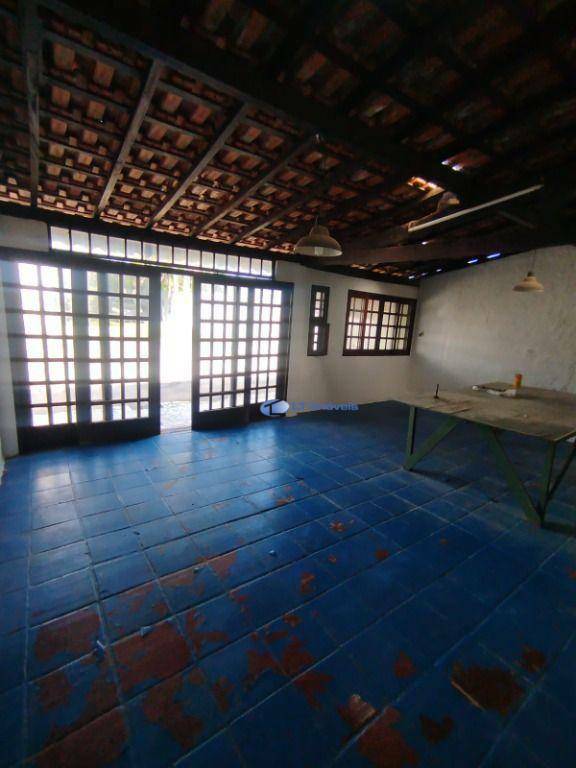 Chácara à venda com 7 quartos, 298m² - Foto 41