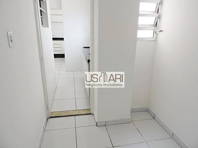 Apartamento à venda com 2 quartos, 62m² - Foto 11