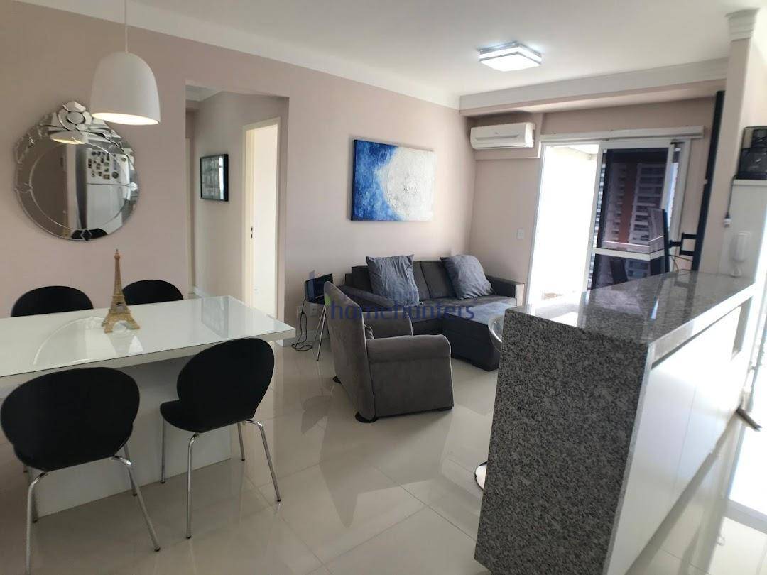 Apartamento à venda com 2 quartos, 66m² - Foto 2