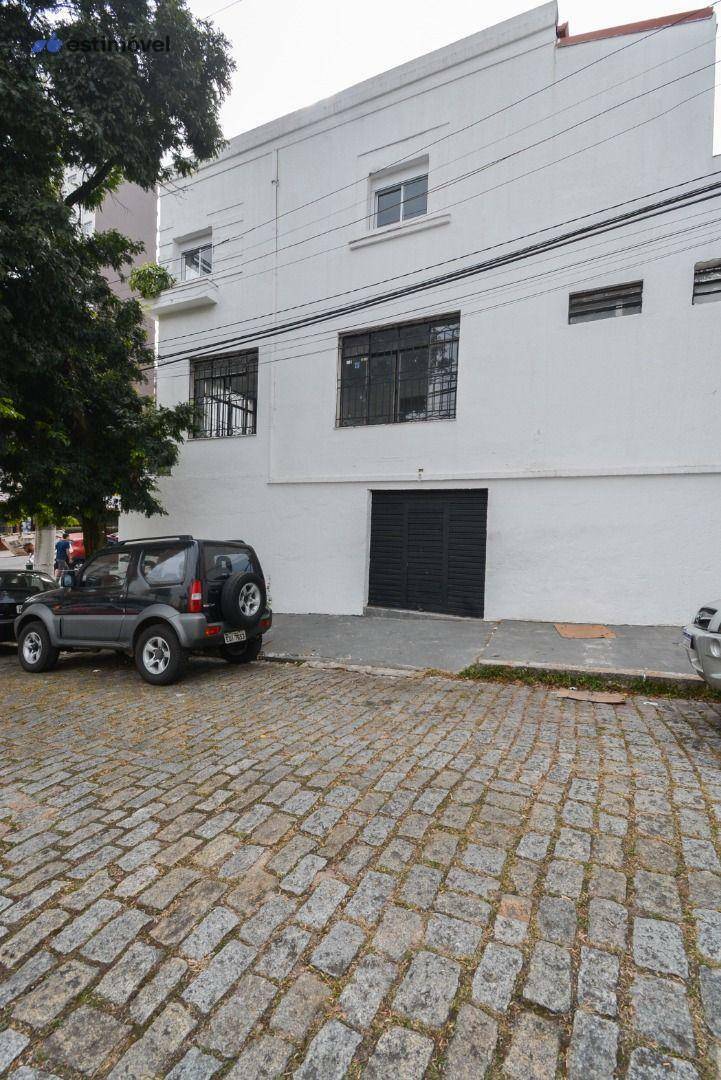 Casa para alugar com 3 quartos, 220m² - Foto 40