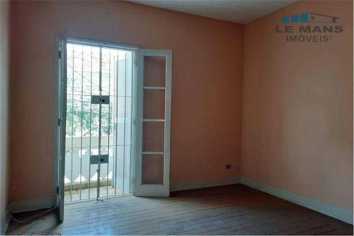 Casa para alugar com 3 quartos, 270m² - Foto 11