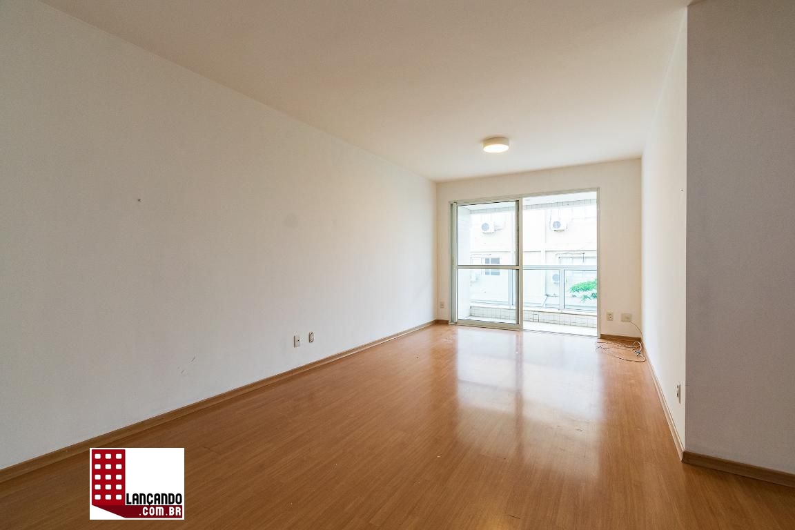 Apartamento à venda com 3 quartos, 112m² - Foto 1