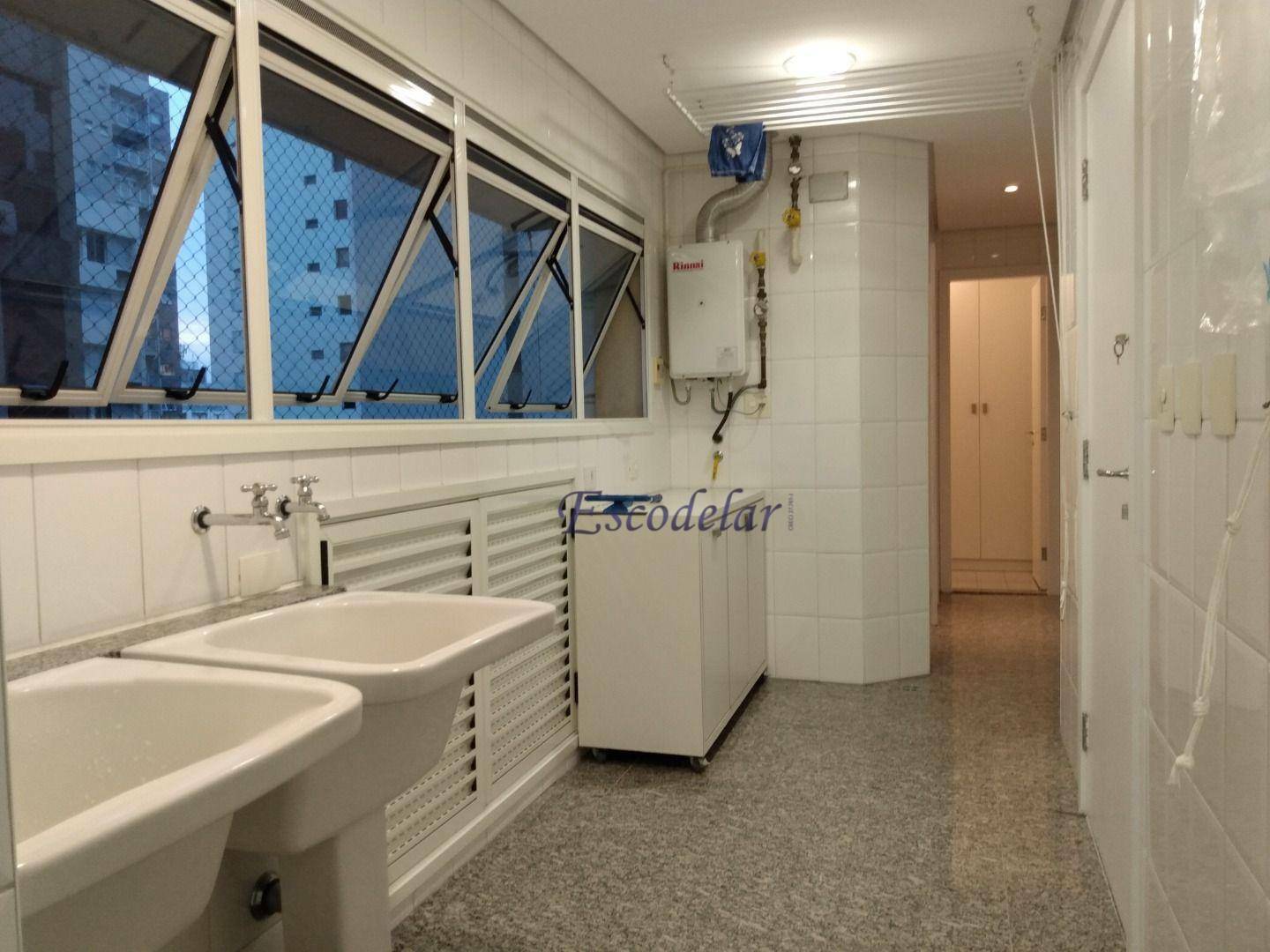 Apartamento à venda com 3 quartos, 192m² - Foto 15