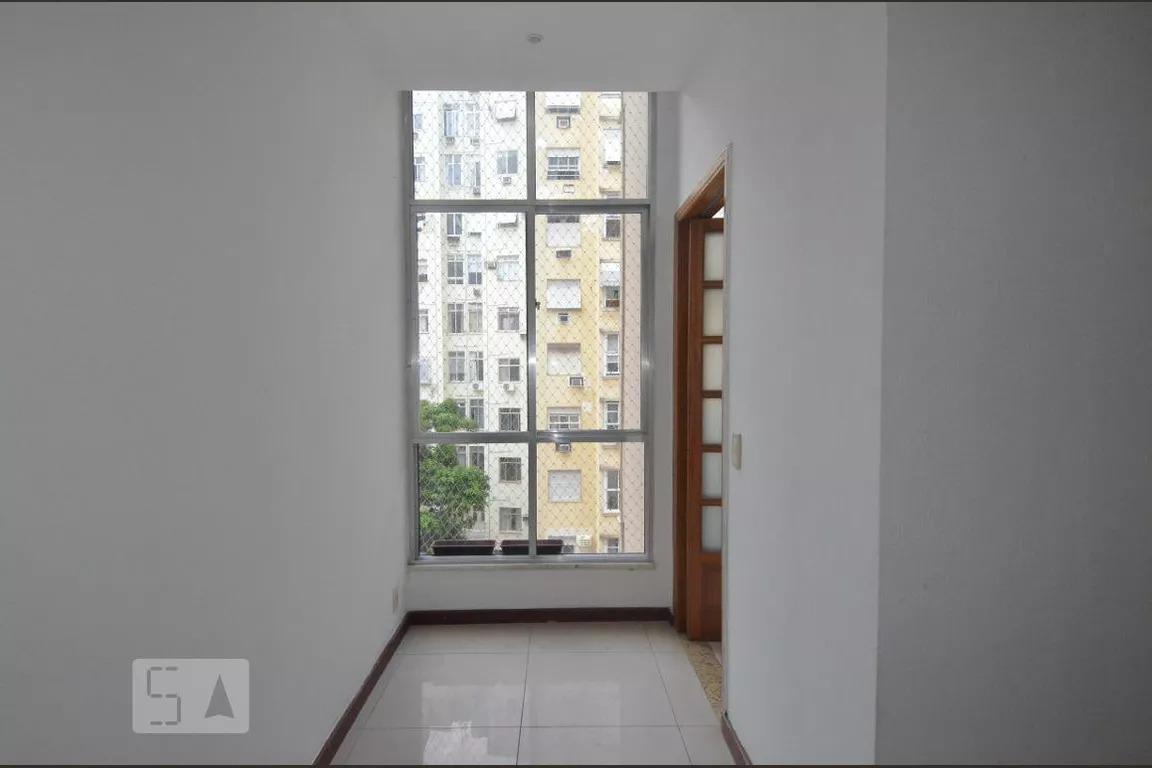 Apartamento à venda com 2 quartos, 65m² - Foto 8