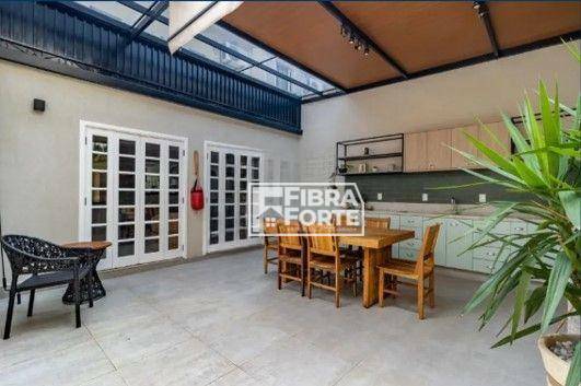 Casa de Condomínio à venda com 3 quartos, 150m² - Foto 1