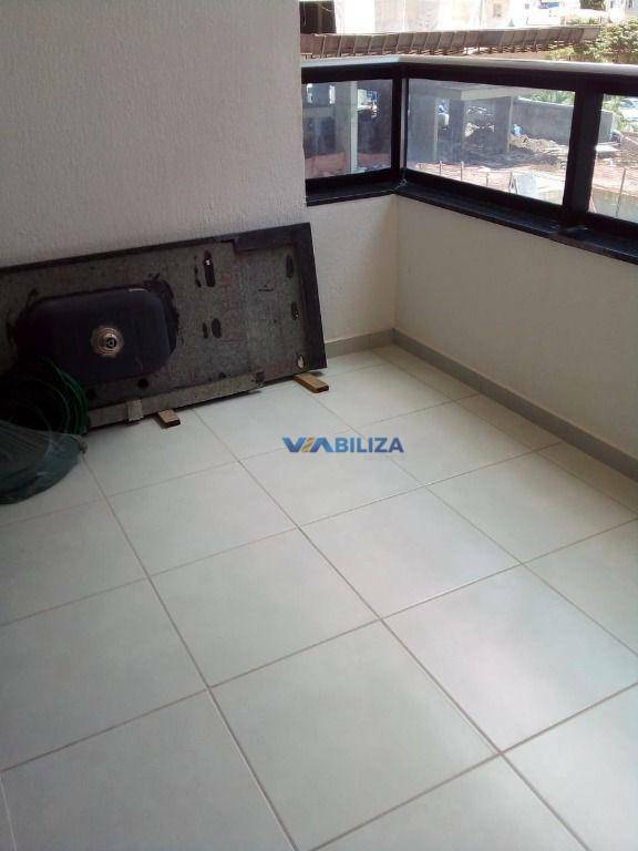 Apartamento à venda com 2 quartos, 69m² - Foto 10