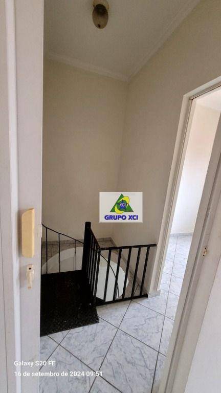 Casa à venda com 4 quartos, 120m² - Foto 15