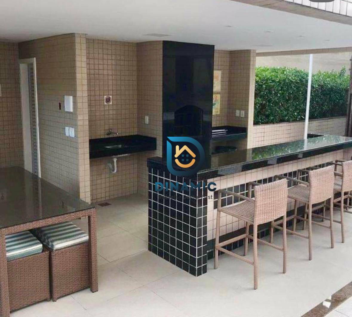 Apartamento à venda com 4 quartos, 230m² - Foto 5