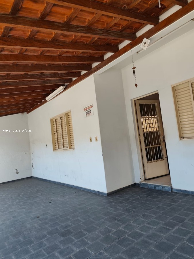 Casa para alugar com 3 quartos, 120m² - Foto 3