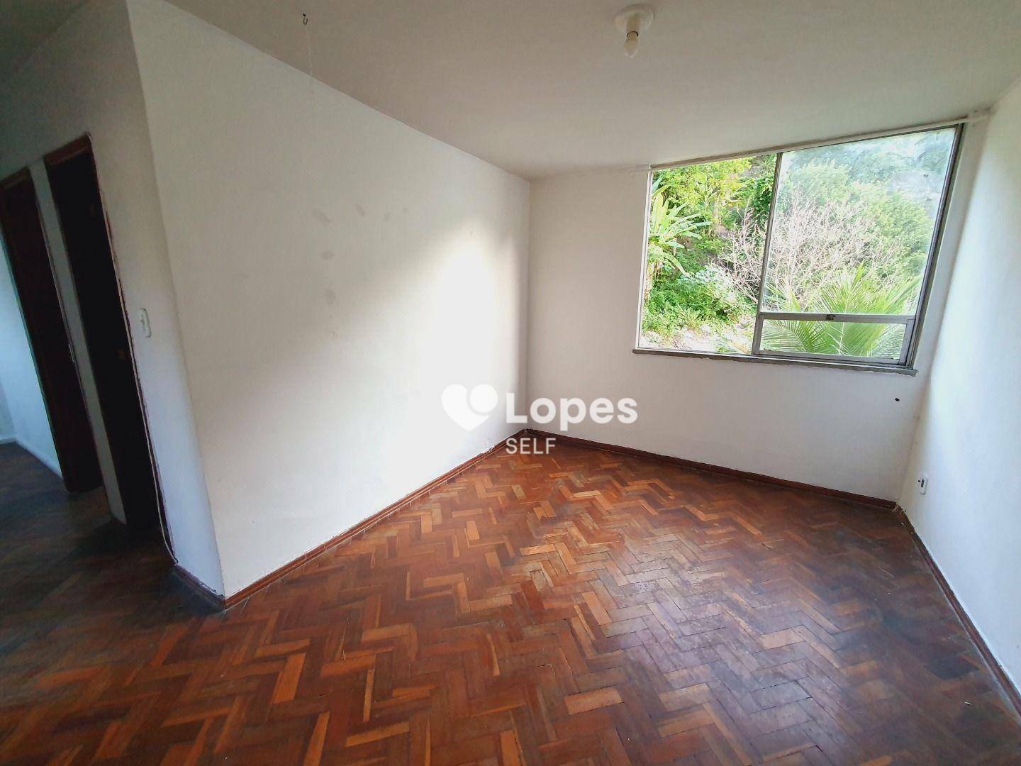 Apartamento à venda com 2 quartos, 50m² - Foto 1