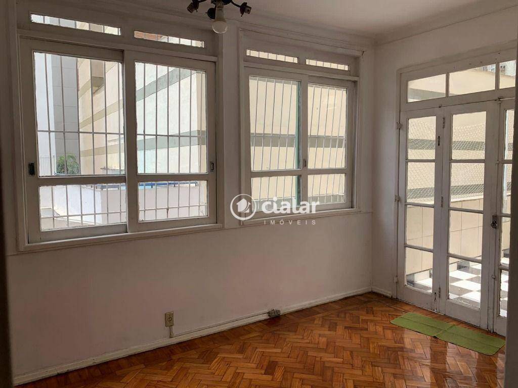 Apartamento à venda com 3 quartos, 173m² - Foto 3