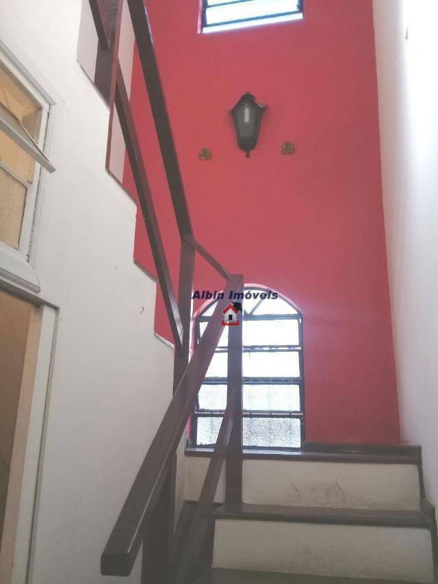 Casa à venda com 4 quartos, 166m² - Foto 11